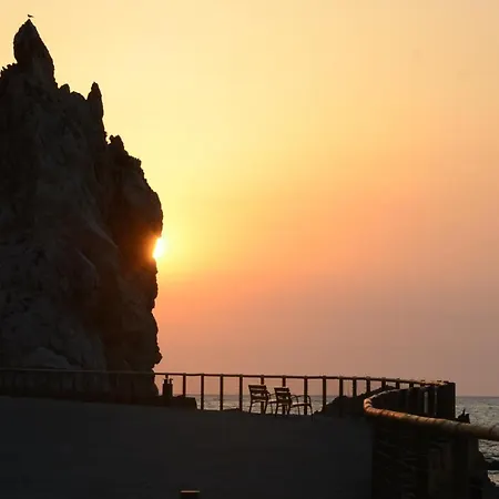 Atenes A-3 *
